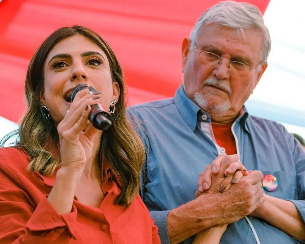 Zeca do PT fica R$ 2 milhões mais pobre em dois anos; patrimônio de Camila salta 7.183%