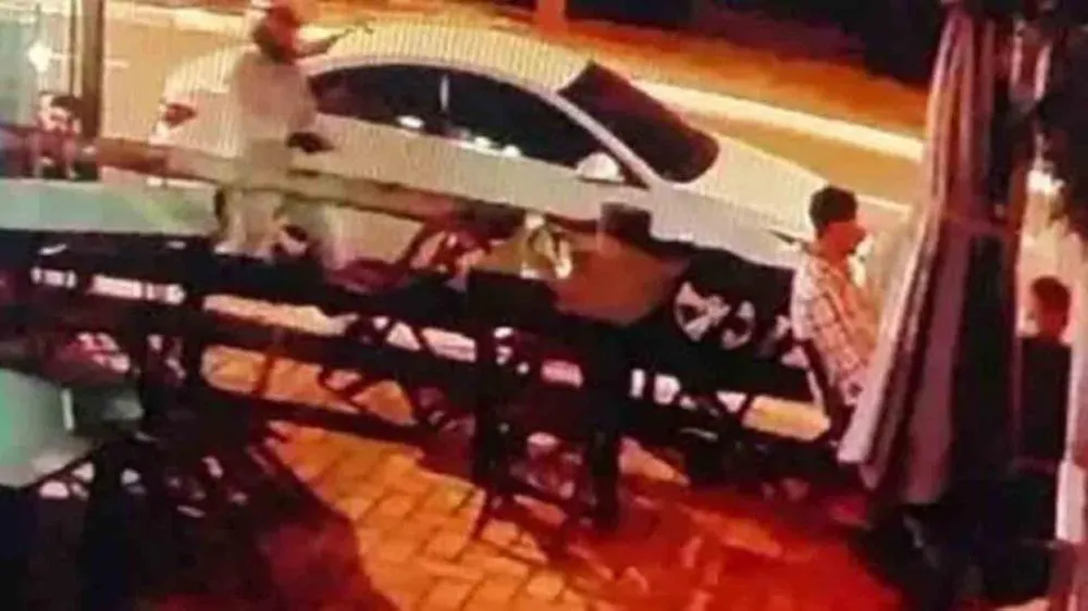 Name e ex-guarda participarão de júri de ‘Playboy da Mansão’ por videoconferência 