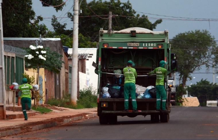Prefeitura fecha o cerco contra os grandes produtores de lixo