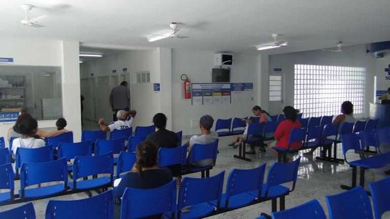 Mais 12 unidades de saúde passam a atender em horário estendido