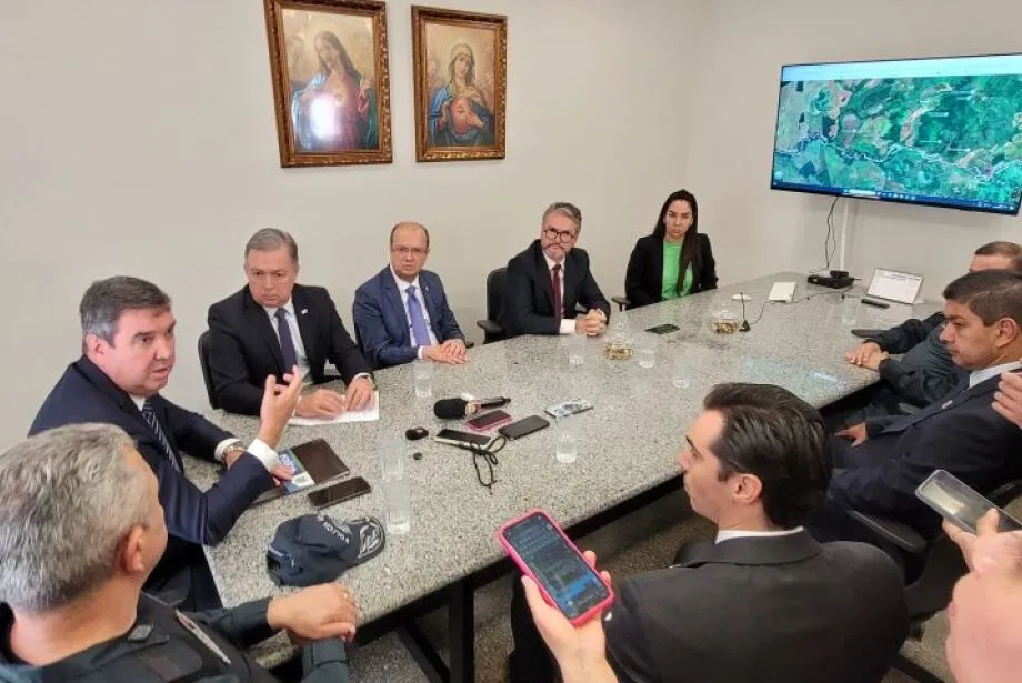 Lula e Riedel discutem suposto elo entre narcotráfico e retomadas indígenas