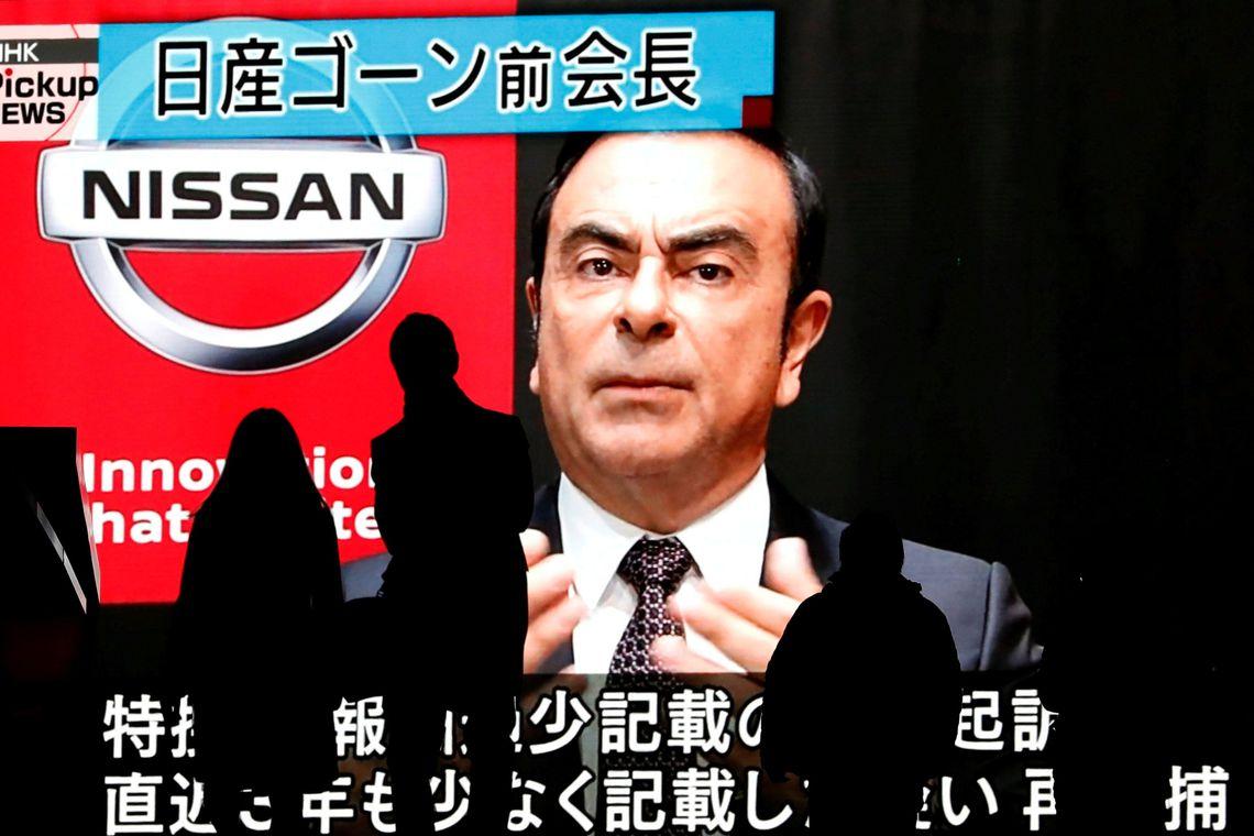 Ministro diz que Ghosn renunciou a cargos na Renault
