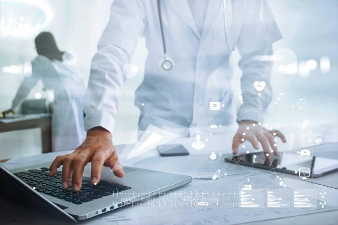 Conselho de Medicina regulamenta consulta, diagnóstico e cirurgia online