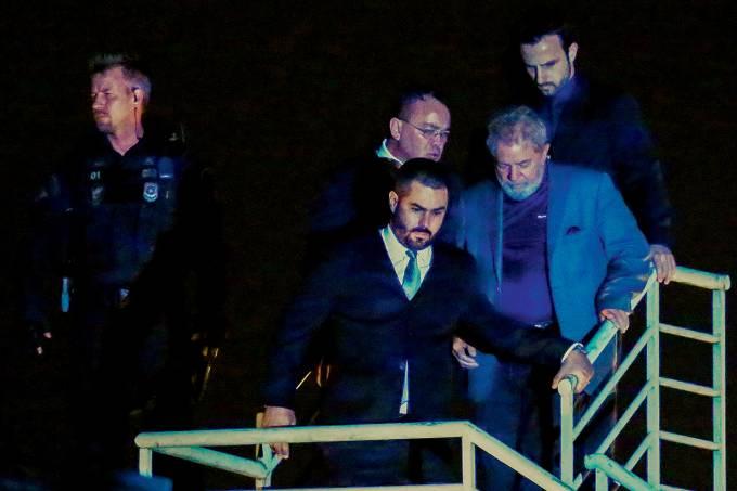 Lula recusou por três vezes prisão domiciliar