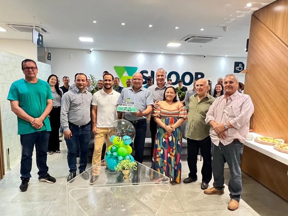 Sicoob Médio Oeste comemora dois anos de agência em Jardim com café da manhã especial para cooperados