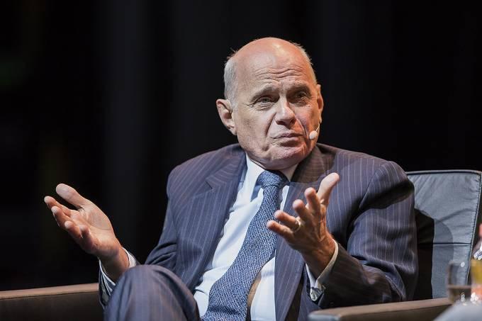 Ricardo Boechat cai de helicóptero e morre