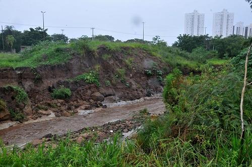 Solução para assoreamento de lago depende de nova licitação