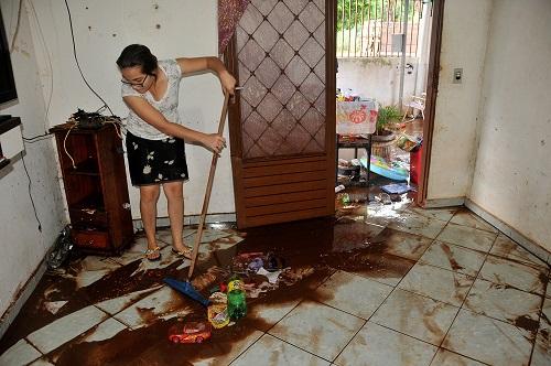 Chuva forte causa novos transtornos em Campo Grande