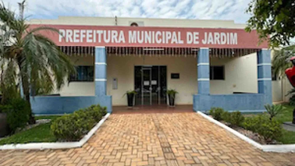 Candidatos reclamam de prejuízos após concurso considerado irregular ser suspenso em Jardim