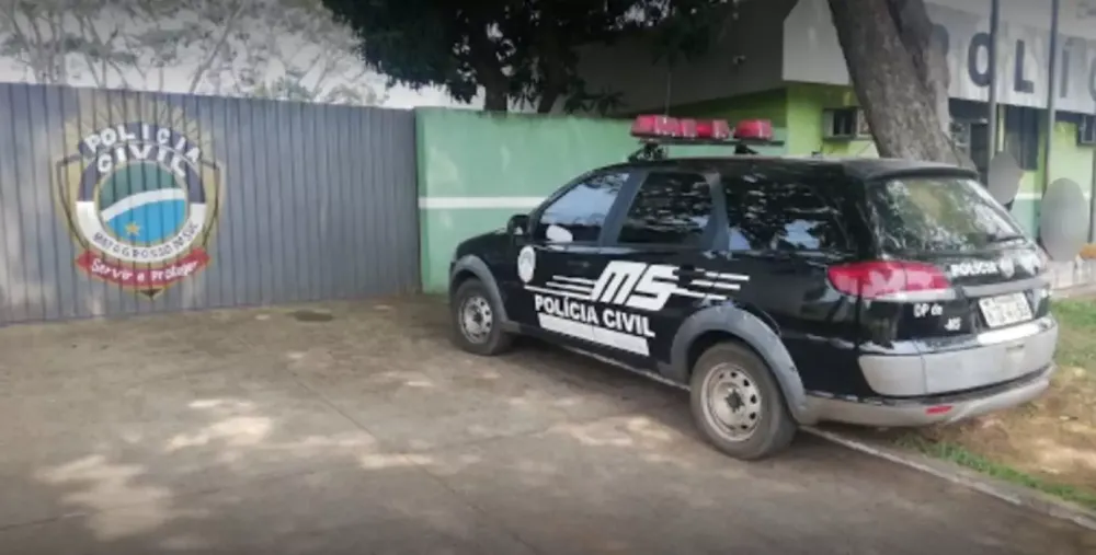 Brincadeira em beira de rio acaba com dois esfaqueados nas costas e no abdômen em MS