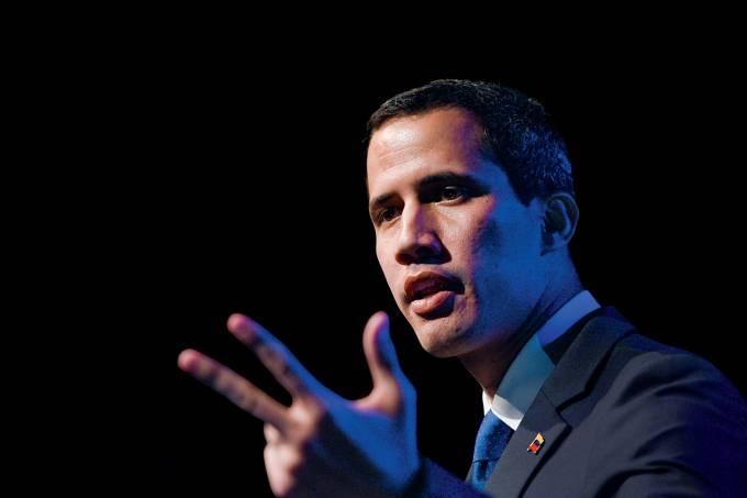 Guaidó emite ‘decreto’ exigindo abertura da fronteira com o Brasil