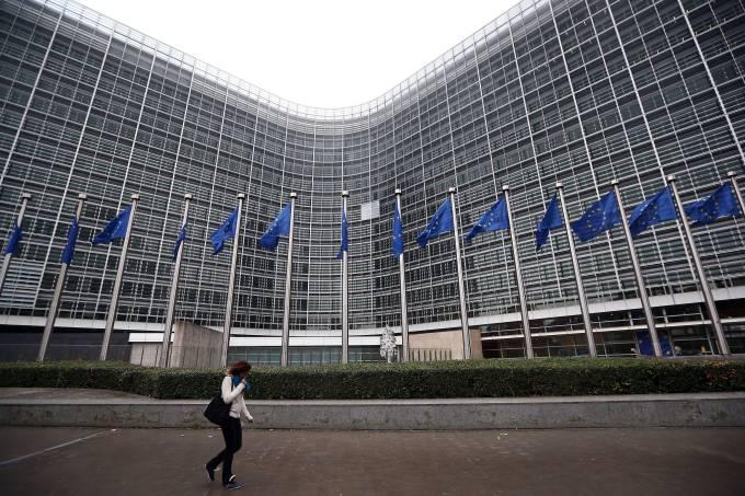 UE reitera que é “preciso evitar” intervenção militar na Venezuela