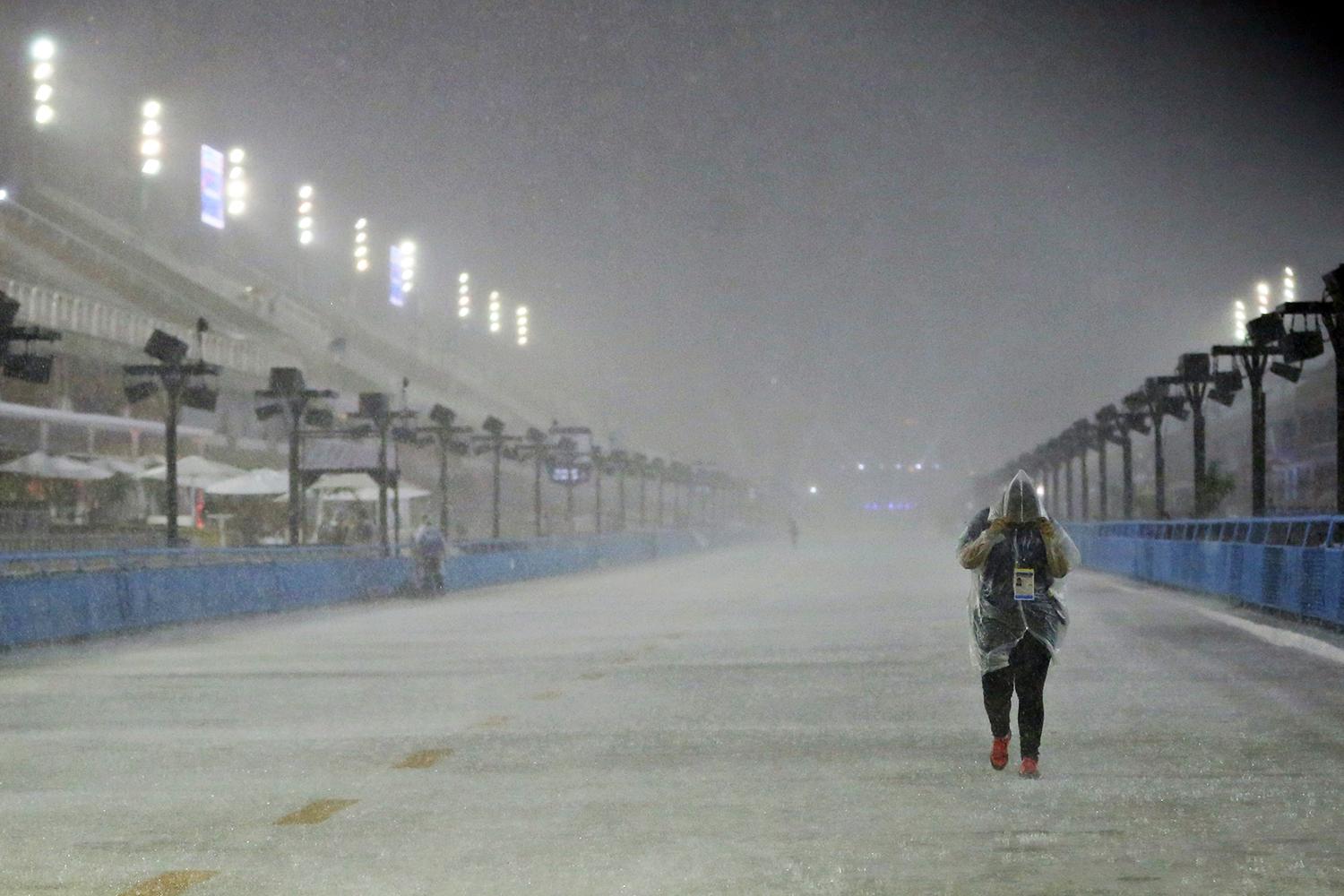 Após temporal, Rio volta à normalidade em sábado de Carnaval chuvoso