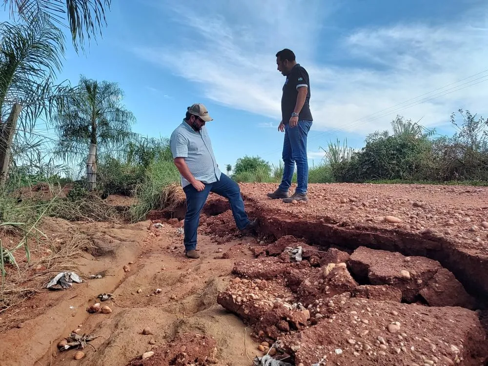 Parceria entre Prefeitura de Jardim e Agesul garante melhorias na estrada do Treze