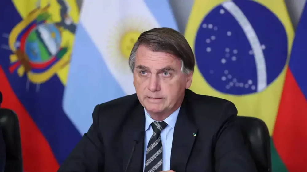Moraes manda Bolsonaro apresentar ‘convite oficial’ para posse de Trump