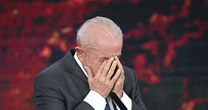 Lula se irrita com 'sucessão de erros' em norma sobre o Pix