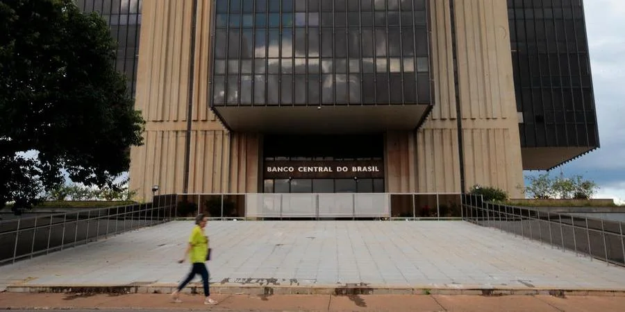 Banco Central vira piada ao tentar 'desmentir fake news' do Pix com memes e música