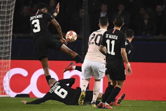 Uefa defende VAR e explica pênalti que eliminou o PSG