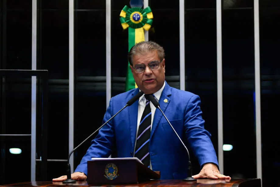 Nelsinho diz que tem legitimidade para disputar a reeleição ao Senado em 2026