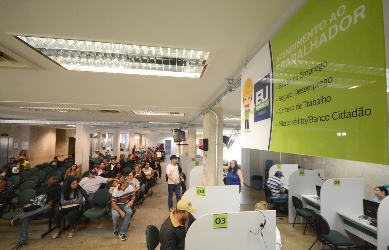 Semana começa com 200 vagas de emprego para Campo Grande