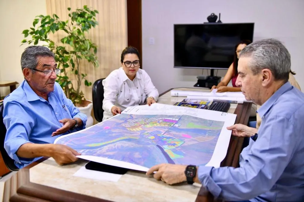 Prefeito de Porto Murtinho cumpre agenda em Campo Grande para tratar de habitação, segurança e desenvolvimento de Porto Murtinho