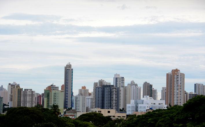 Domingo com previsão de chuva para a tarde em MS