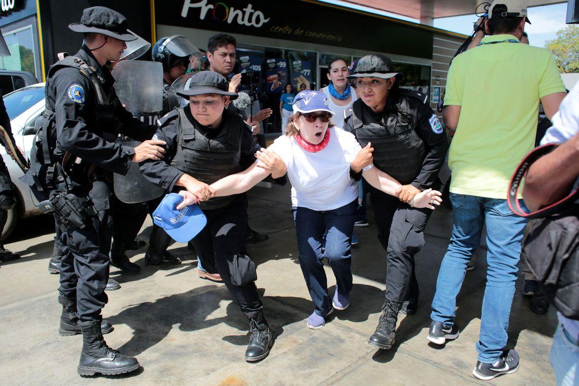 Mais de 100 manifestantes são detidos na Nicarágua