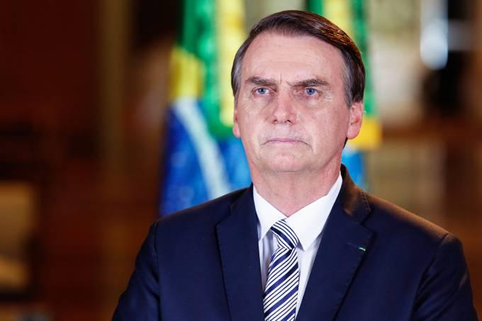 Bolsonaro tem reunião sobre reforma dos militares