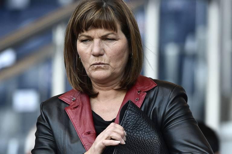 Mãe diz que jogador é ‘prisioneiro’ no PSG e alfineta Neymar