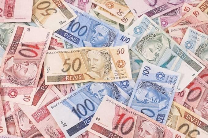 Governo arrecada R$ 115 bilhões em fevereiro