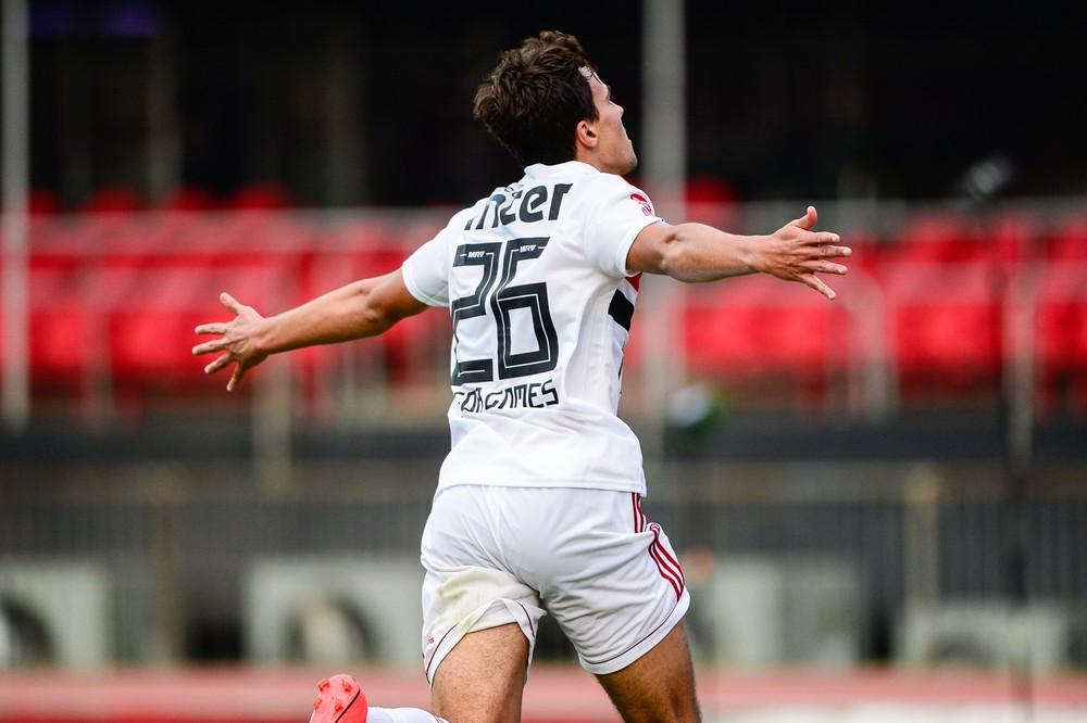 Caio Ribeiro diz que solução para o São Paulo é continuar apostando nas joias da base