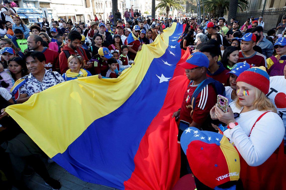 Rússia diz que militares ficam na Venezuela