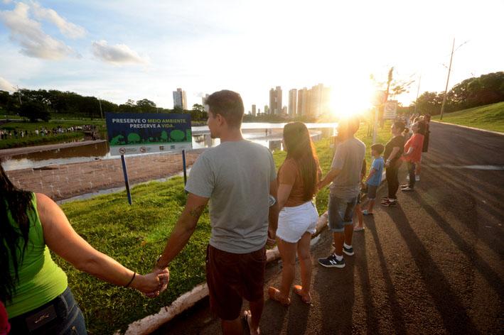 Artistas se apresentam no Parque das Nações Indígenas em prol do lago