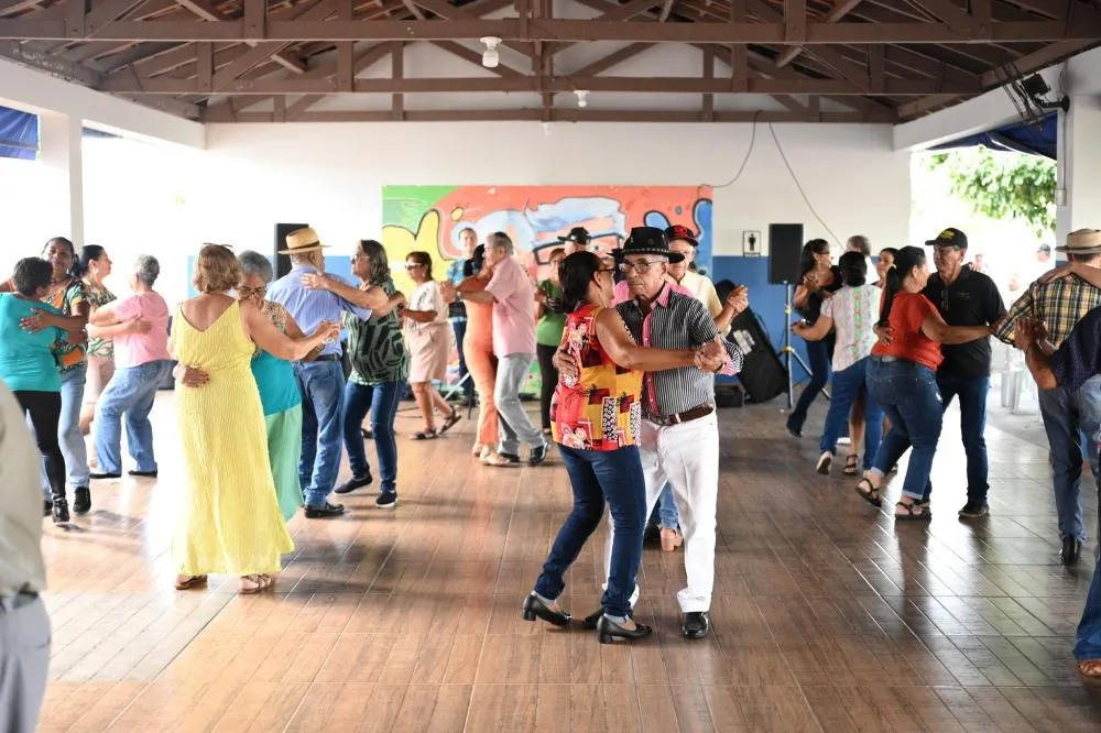 Baile do Conviver: celebração de vida e alegria para os idosos do Projeto Conviver 60+