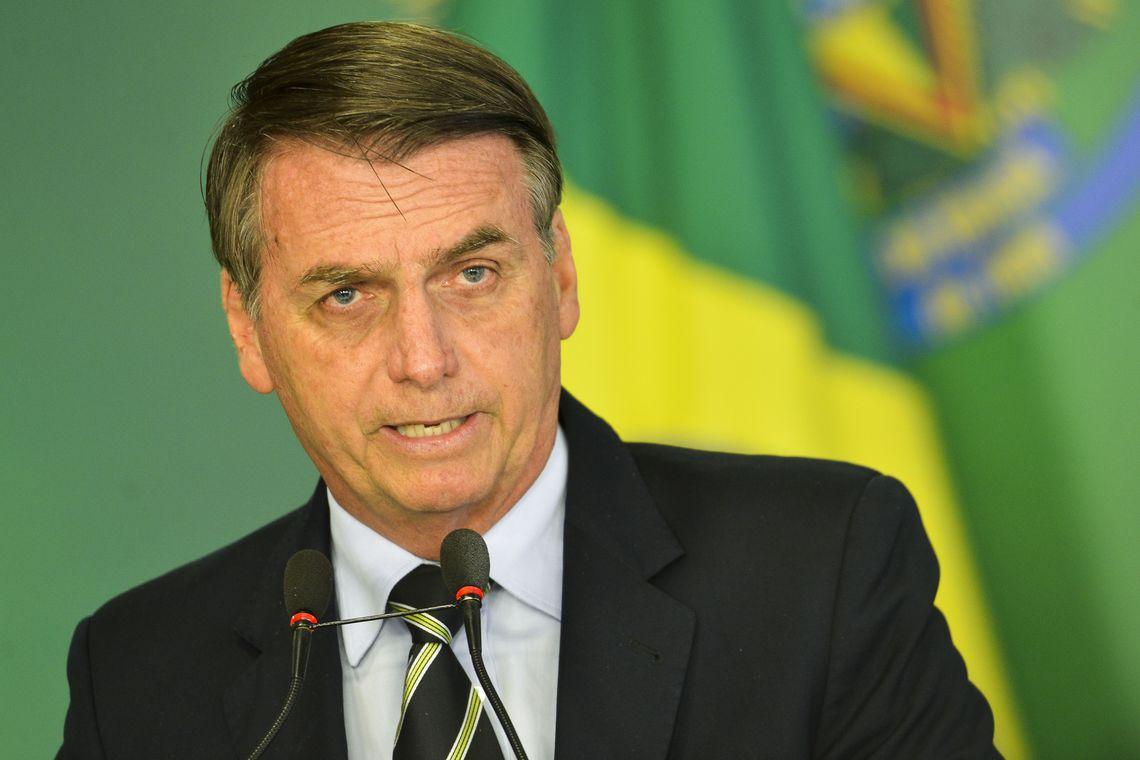 Bolsonaro confirma MP de desburocratização