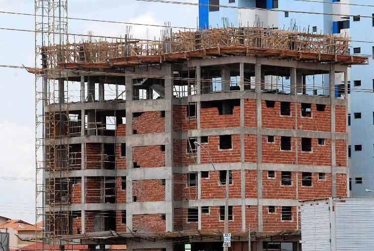 Custo da construção sobe 0,52%, revela IBGE