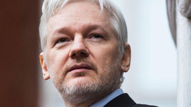 EUA denunciam Assange por conspiração com Chelsea Manning