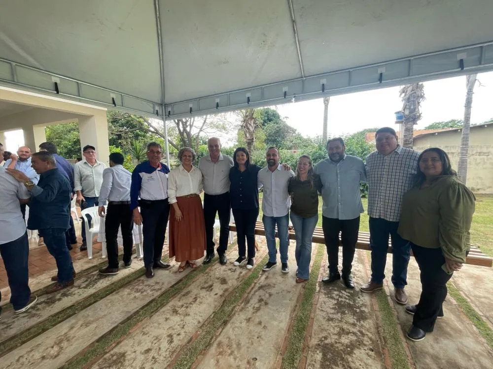 Prefeito Nelson Cintra e comitiva prestigiam aniversário de 60 anos de Caracol a convite do prefeito Neco Pagliosa