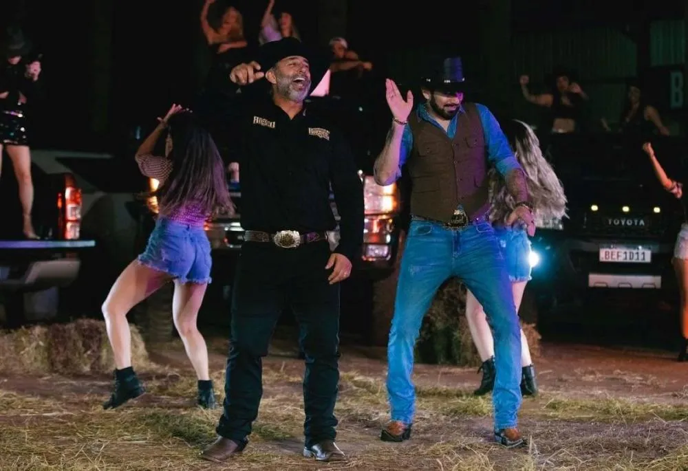 Relator vota para manter ação de improbidade e proibir prefeito de agir como ‘estrela’ em shows