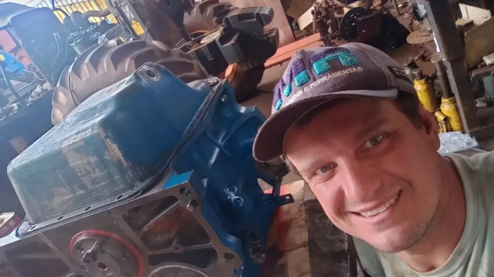 Mecânico morre esmagado após caminhão se mover e atingir trabalhador em oficina em MS