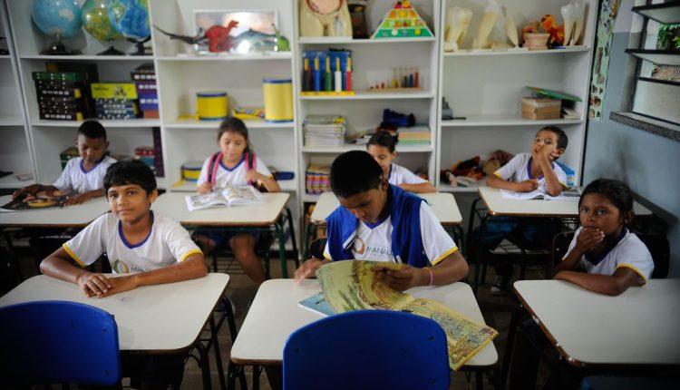 MEC prepara material para explicar nova política de alfabetização