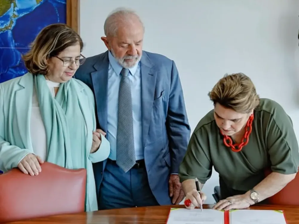 Exonerada, ministra de MS nega incompetência e diz que denúncia de assédio foi arquivada