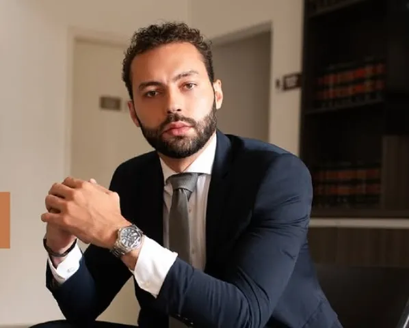 Antes de propor “delação bomba”, despachante troca advogado prata da casa por paranaenses