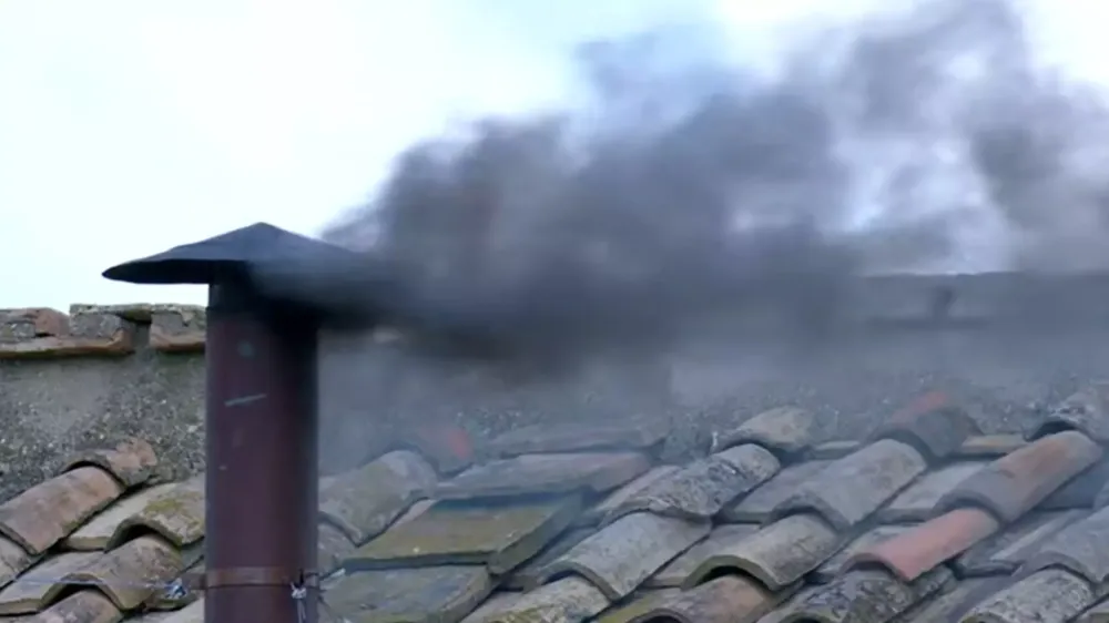 Nada decidido: duas primeiras votações desta quinta não definem novo Papa