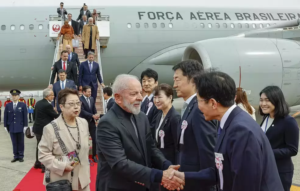 Para levar Lula, Janja e mais 220 ao Japão, União gastou de mais de R$ 4,5 mi