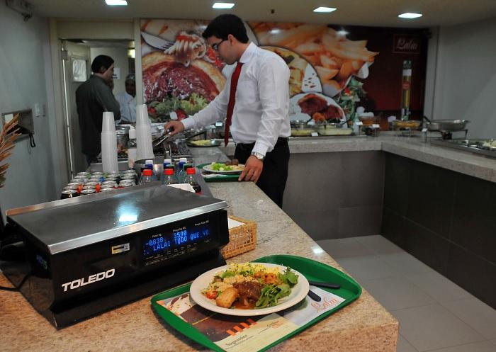 Campo-grandense gasta quase R$ 35 reais para comer fora de casa