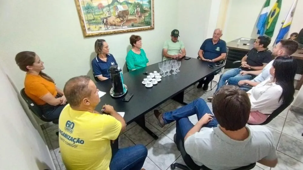 Deputado Beto Pereira visita Caracol e acompanha reforma do Ginásio fruto de sua emenda parlamentar