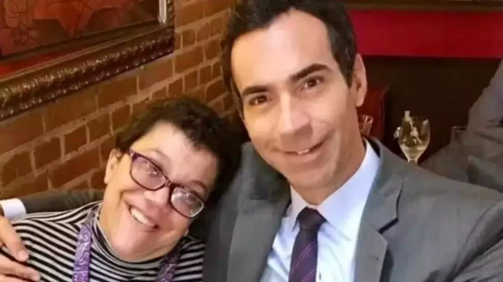 Ao vivo, Cesar Tralli se emociona ao falar de irmã com deficiência: ‘Dignidade’