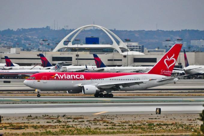 ‘Efeito Avianca’ faz passagem subir até 140%