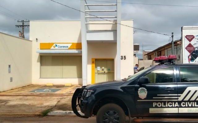 Assaltante rende funcionários e rouba dinheiro de agência dos correios de Guia Lopes